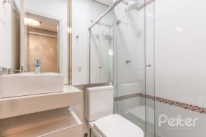 Casa em Condomínio à venda com 299m², 5 dormitórios, 5 suítes, 4 vagas, no bairro Terra Ville em PORTO ALEGRE