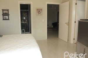 Casa à venda com 445m², 4 dormitórios, 2 suítes, 2 vagas, no bairro Ipanema em Porto Alegre