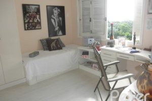 Casa à venda com 445m², 4 dormitórios, 2 suítes, 2 vagas, no bairro Ipanema em Porto Alegre