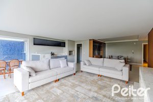 Apartamento Garden à venda com 173m², 3 dormitórios, 3 suítes, 4 vagas, no bairro Vila Assunção em Porto Alegre