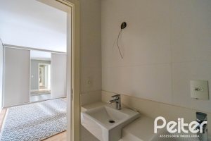 Apartamento Garden à venda com 173m², 3 dormitórios, 3 suítes, 4 vagas, no bairro Vila Assunção em Porto Alegre