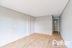 Apartamento Garden à venda com 173m², 3 dormitórios, 3 suítes, 4 vagas, no bairro Vila Assunção em Porto Alegre