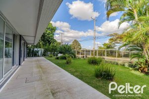 Apartamento Garden à venda com 173m², 3 dormitórios, 3 suítes, 4 vagas, no bairro Vila Assunção em Porto Alegre