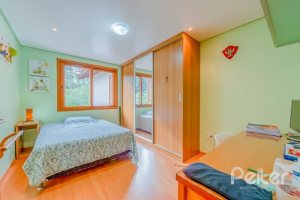 Casa em Condomínio à venda com 334m², 4 dormitórios, 1 suíte, 2 vagas, no bairro Jardim Isabel em Porto Alegre