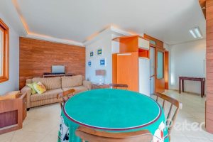 Casa em Condomínio à venda com 334m², 4 dormitórios, 1 suíte, 2 vagas, no bairro Jardim Isabel em Porto Alegre