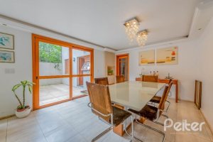 Casa em Condomínio à venda com 334m², 4 dormitórios, 1 suíte, 2 vagas, no bairro Jardim Isabel em Porto Alegre