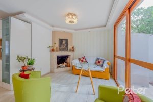 Casa em Condomínio à venda com 334m², 4 dormitórios, 1 suíte, 2 vagas, no bairro Jardim Isabel em Porto Alegre