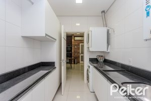 Casa em Condomínio à venda com 503m², 4 dormitórios, 4 suítes, 4 vagas, no bairro Terra Ville em PORTO ALEGRE
