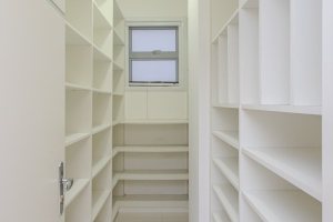 Casa em Condomínio à venda com 503m², 4 dormitórios, 4 suítes, 4 vagas, no bairro Terra Ville em PORTO ALEGRE