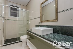Casa em Condomínio à venda com 503m², 4 dormitórios, 4 suítes, 4 vagas, no bairro Terra Ville em PORTO ALEGRE