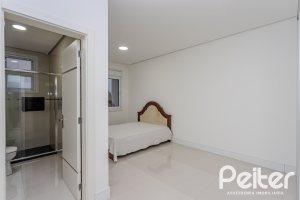 Casa em Condomínio à venda com 503m², 4 dormitórios, 4 suítes, 4 vagas, no bairro Terra Ville em PORTO ALEGRE
