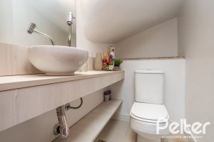 Casa em Condomínio à venda com 205m², 4 dormitórios, 2 suítes, 2 vagas, no bairro Ipanema em Porto Alegre