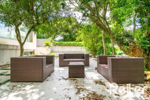 Casa à venda com 430m², 4 dormitórios, 3 suítes, 6 vagas, no bairro Vila Assunção em Porto Alegre