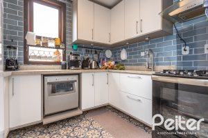 Casa em Condomínio à venda com 199m², 3 dormitórios, 3 suítes, 2 vagas, no bairro Vila Assunção em Porto Alegre