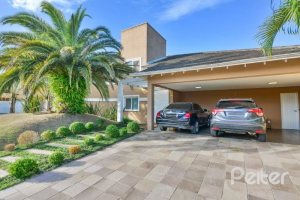 Casa em Condomínio à venda com 535m², 4 dormitórios, 4 suítes, 4 vagas, no bairro Terra Ville em PORTO ALEGRE