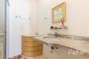 Casa à venda com 449m², 4 dormitórios, 4 suítes, 4 vagas, no bairro Jardim Isabel em Porto Alegre