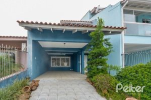 Casa à venda com 206m², 3 dormitórios, 1 suíte, 2 vagas, no bairro Ipanema em Porto Alegre