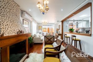 Casa em Condomínio à venda com 233m², 3 dormitórios, 1 suíte, 2 vagas, no bairro Tristeza em Porto Alegre