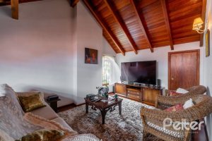 Casa em Condomínio à venda com 233m², 3 dormitórios, 1 suíte, 2 vagas, no bairro Tristeza em Porto Alegre