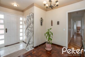 Casa em Condomínio à venda com 198m², 3 dormitórios, 1 suíte, 6 vagas, no bairro Tristeza em Porto Alegre