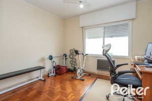 Casa em Condomínio à venda com 198m², 3 dormitórios, 1 suíte, 6 vagas, no bairro Tristeza em Porto Alegre