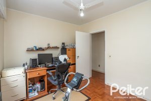 Casa em Condomínio à venda com 198m², 3 dormitórios, 1 suíte, 6 vagas, no bairro Tristeza em Porto Alegre