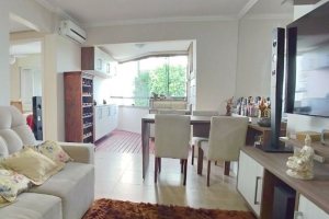 Apartamento à venda com 66m², 2 dormitórios, 1 vaga, no bairro Cristal em Porto Alegre
