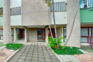 Apartamento à venda com 66m², 2 dormitórios, 1 vaga, no bairro Cristal em Porto Alegre