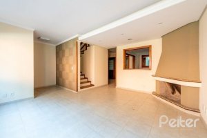 Casa em Condomínio à venda com 255m², 4 dormitórios, 2 suítes, 4 vagas, no bairro Vila Assunção em Porto Alegre