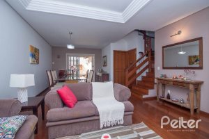 Casa em Condomínio à venda com 224m², 3 dormitórios, 2 suítes, 2 vagas, no bairro Tristeza em Porto Alegre