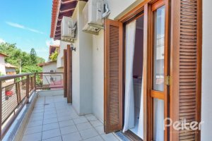 Casa em Condomínio à venda com 347m², 3 dormitórios, 1 suíte, 3 vagas, no bairro Jardim Isabel em Porto Alegre