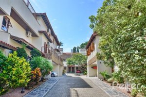 Casa em Condomínio à venda com 347m², 3 dormitórios, 1 suíte, 3 vagas, no bairro Jardim Isabel em Porto Alegre