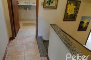 Casa à venda com 164m², 3 dormitórios, 2 suítes, 2 vagas, no bairro Espírito Santo em Porto Alegre