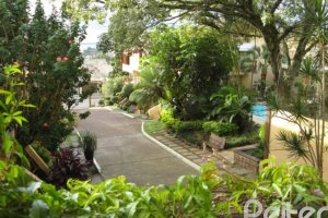 Casa em Condomínio à venda com 278m², 3 dormitórios, 1 suíte, 3 vagas, no bairro Tristeza em Porto Alegre