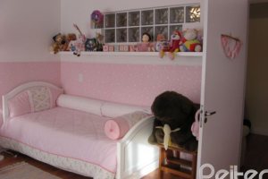 Casa em Condomínio à venda com 278m², 3 dormitórios, 1 suíte, 3 vagas, no bairro Tristeza em Porto Alegre