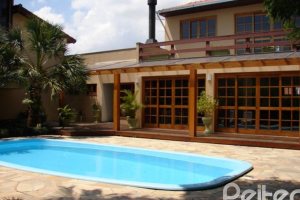 Casa em Condomínio à venda com 278m², 3 dormitórios, 1 suíte, 3 vagas, no bairro Tristeza em Porto Alegre