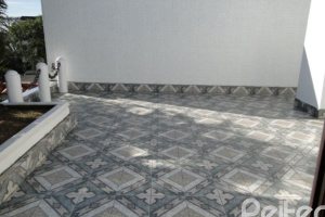 Casa à venda com 580m², 3 dormitórios, 1 suíte, 4 vagas, no bairro Menino Deus em Porto Alegre