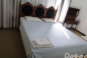 Casa à venda com 580m², 3 dormitórios, 1 suíte, 4 vagas, no bairro Menino Deus em Porto Alegre