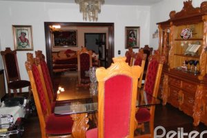 Casa à venda com 580m², 3 dormitórios, 1 suíte, 4 vagas, no bairro Menino Deus em Porto Alegre