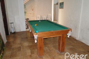 Casa à venda com 420m², 4 dormitórios, 1 suíte, 3 vagas, no bairro Vila Assunção em Porto Alegre