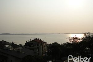 Casa à venda com 420m², 4 dormitórios, 1 suíte, 3 vagas, no bairro Vila Assunção em Porto Alegre