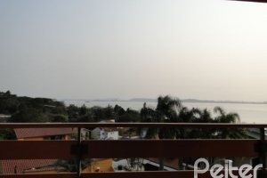 Casa à venda com 420m², 4 dormitórios, 1 suíte, 3 vagas, no bairro Vila Assunção em Porto Alegre