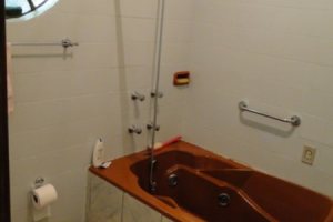 Casa à venda com 333m², 4 dormitórios, 2 suítes, 3 vagas, no bairro Cristal em Porto Alegre