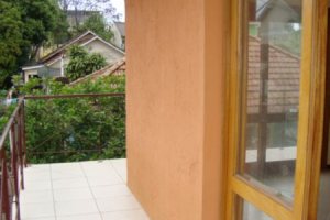 Casa em Condomínio à venda com 145m², 3 dormitórios, 1 suíte, 2 vagas, no bairro Nonoai em Porto Alegre