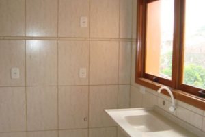 Casa em Condomínio à venda com 145m², 3 dormitórios, 1 suíte, 2 vagas, no bairro Nonoai em Porto Alegre