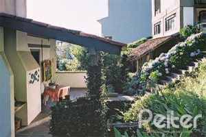 Casa à venda com 250m², 3 dormitórios, 3 suítes, 2 vagas, no bairro Sétimo Céu em Porto Alegre