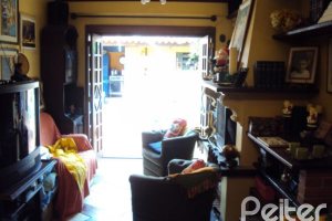 Casa à venda com 600m², 4 dormitórios, 17 vagas, no bairro Vila Assunção em Porto Alegre