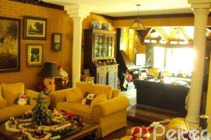 Casa à venda com 600m², 4 dormitórios, 17 vagas, no bairro Vila Assunção em Porto Alegre