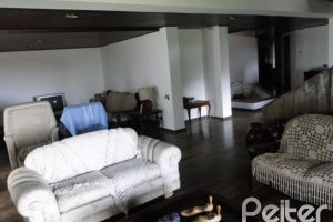 Casa à venda com 530m², 7 dormitórios, 5 suítes, 2 vagas, no bairro Jardim Isabel em Porto Alegre