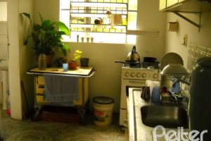 Terreno à venda com 72m², 3 vagas, no bairro Cristal em Porto Alegre